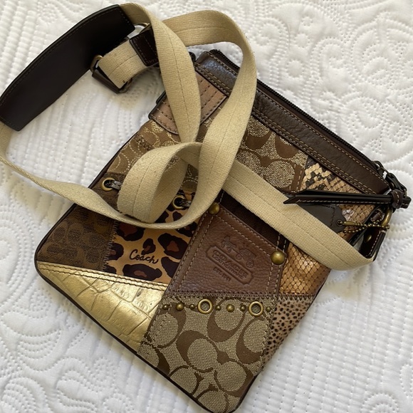 Coach Crossbody Handbag - Picture 12 of 13